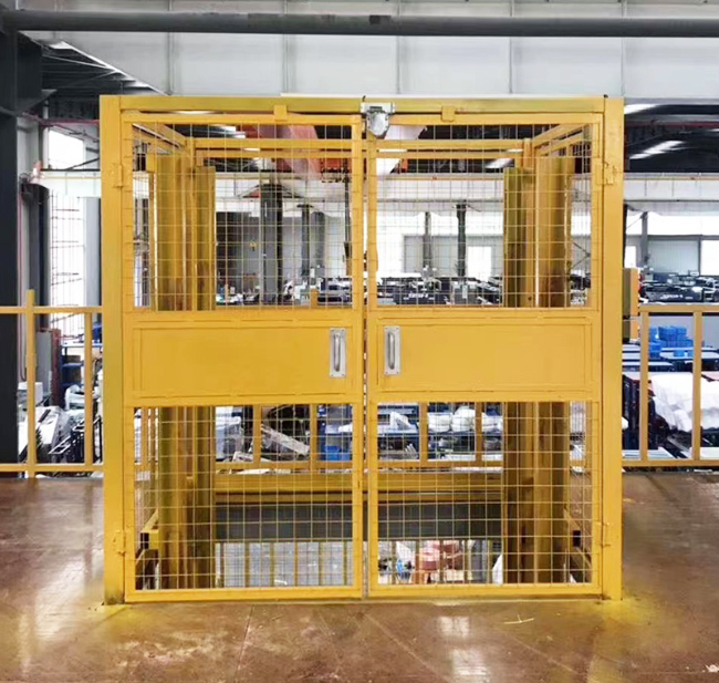 安康智能导轨式升降机亮相