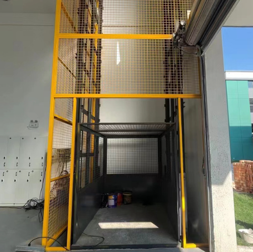 安康导轨式升降机助力物流园破解运输难题